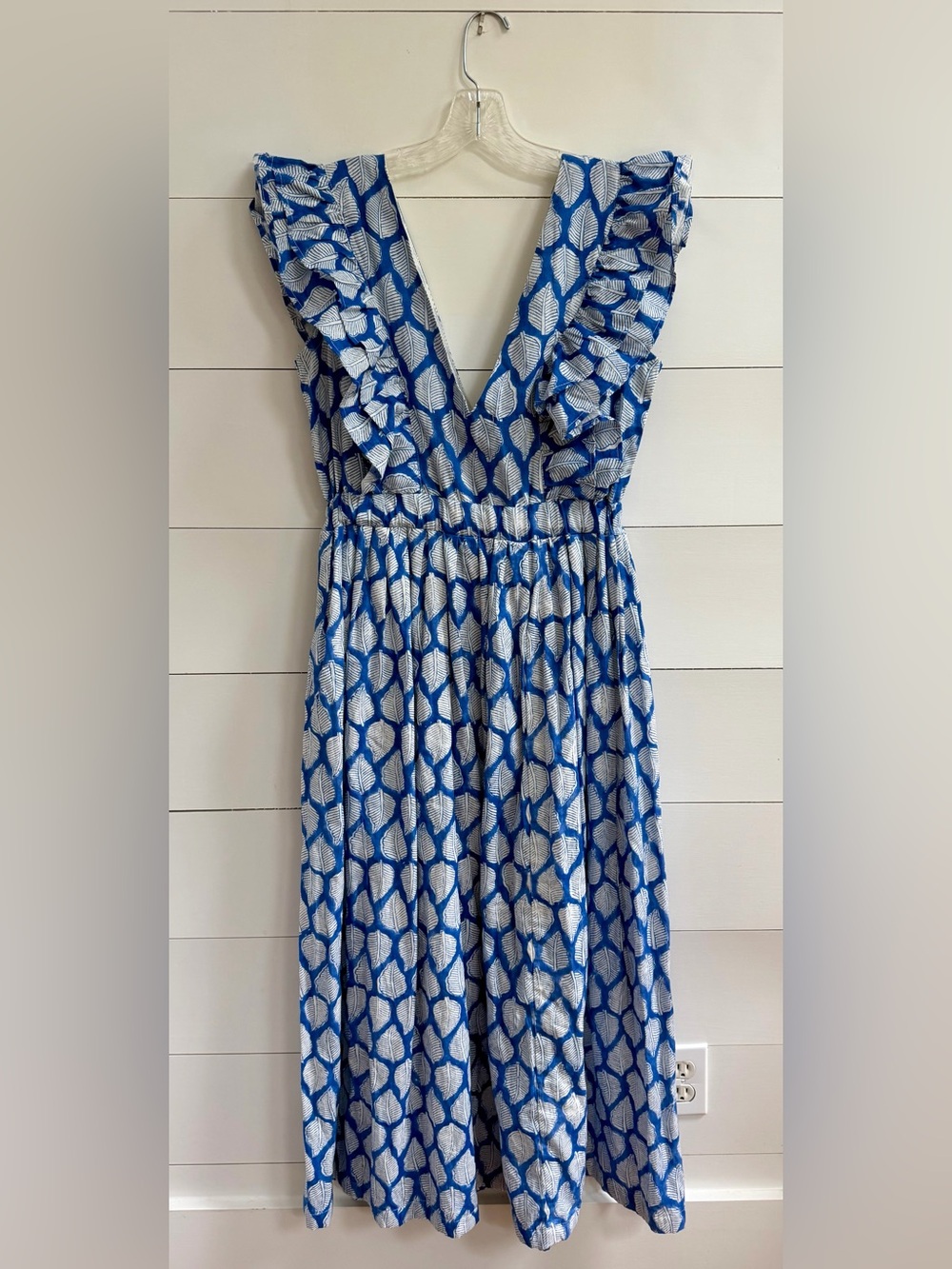 Darlington Isle Flutter Sleeve Maxi Dress NWT